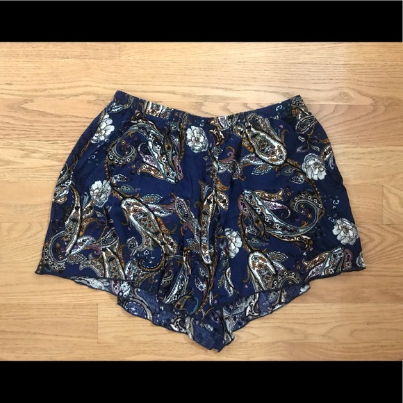 Fashion Nova Blue Print High Waisted Shorts - Picture 1 of 1